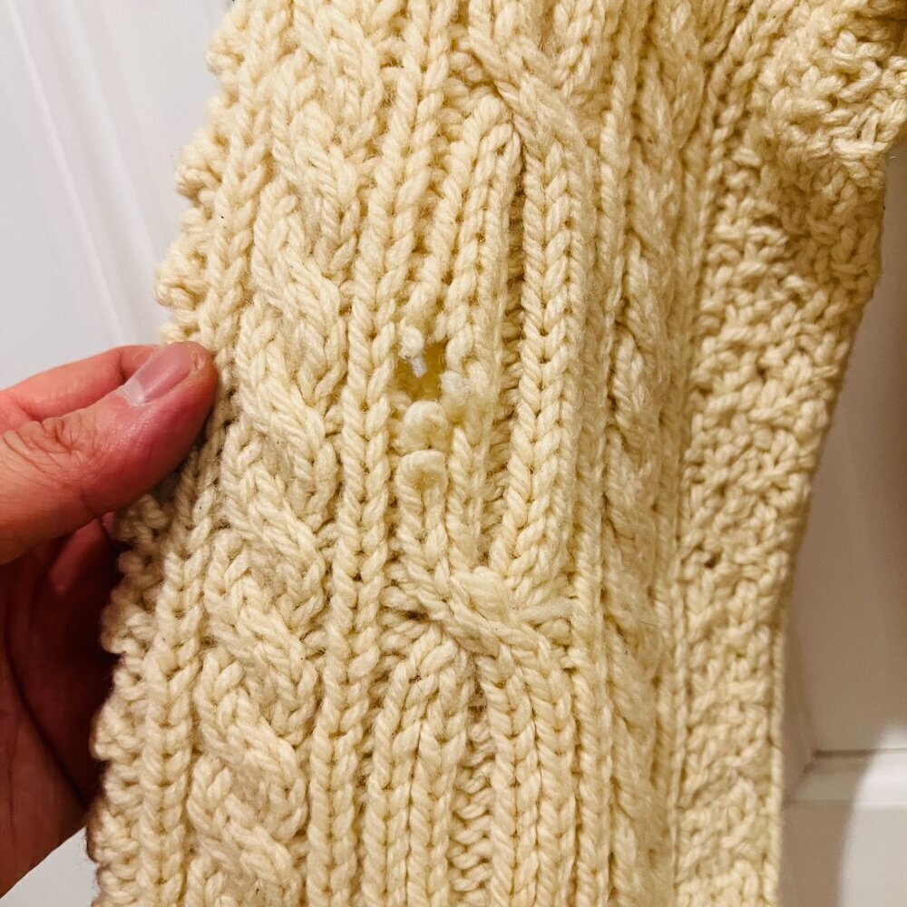 Vintage Cable Knit Knitted by Hand Ireland Thick Wool Ivory Sweater Size Small - Picture 7 of 16